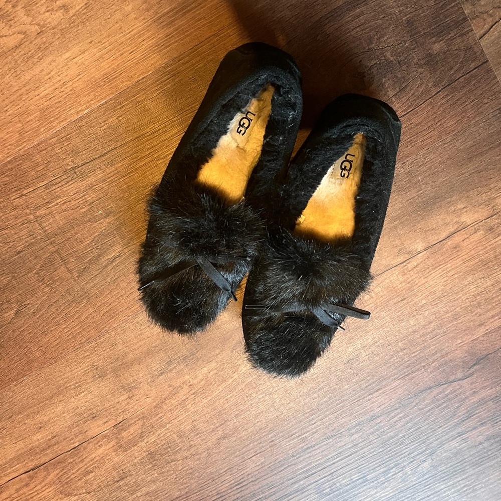 UGG Women's Black Fur Moccasins Slippers - Picture 3 of 5